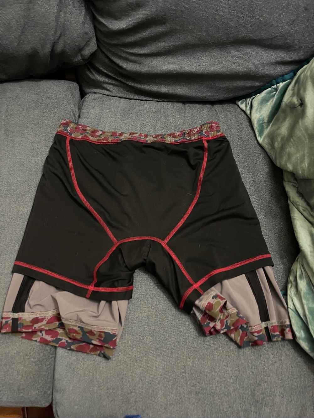 Lululemon Shorts Mens  Multicolor Abstract Pace Breaker 7”Athletic Gym Small - Picture 4 of 8